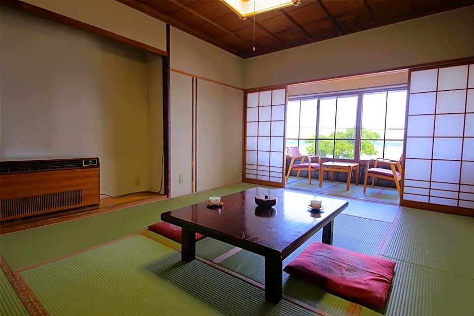 Lake Side Hotel Minatoya