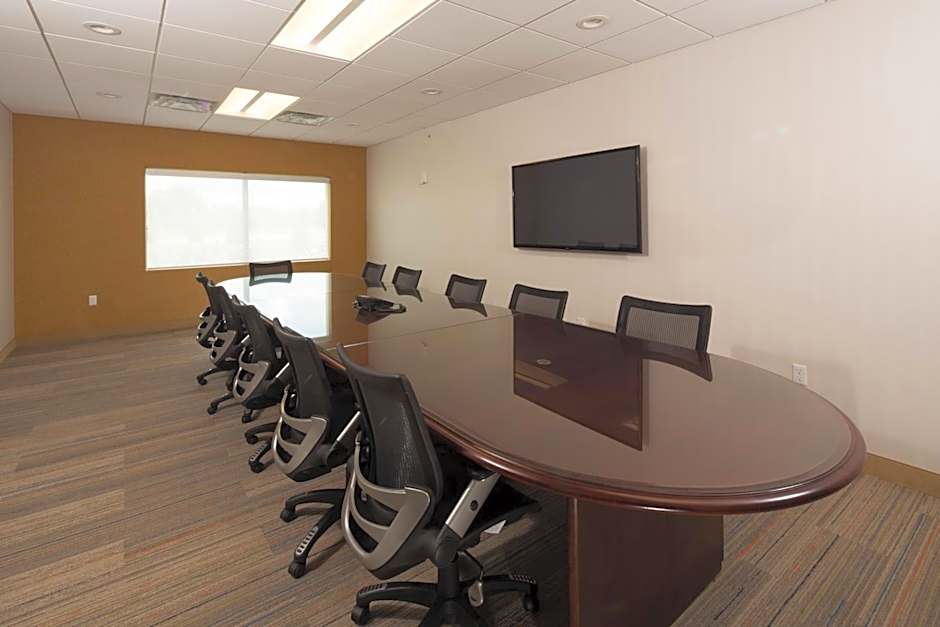 Holiday Inn Express & Suites Monroe By IHG