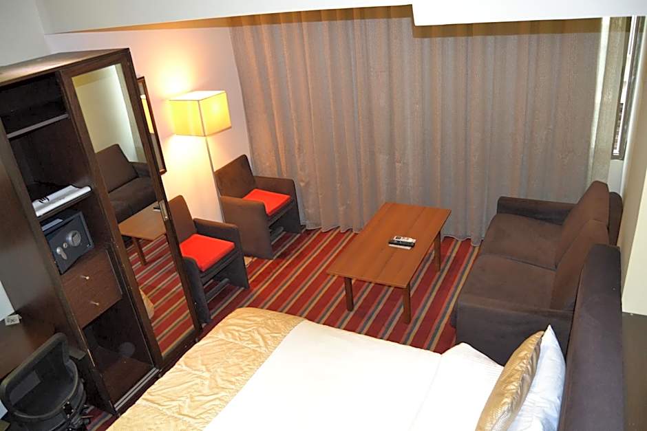 Photo 1 of 4 of Junior Suite