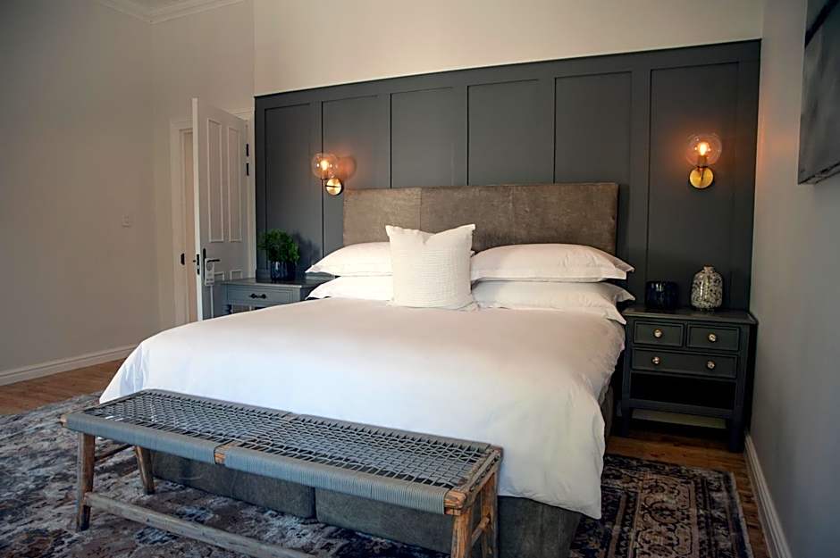 The Grand Hotel Robertson