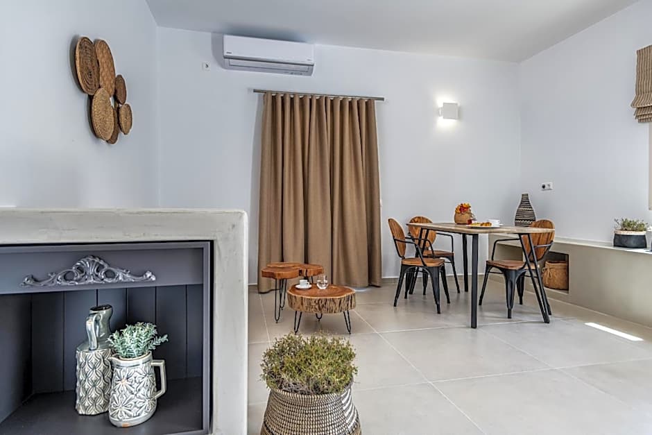 Remezzo Bayfront Suites