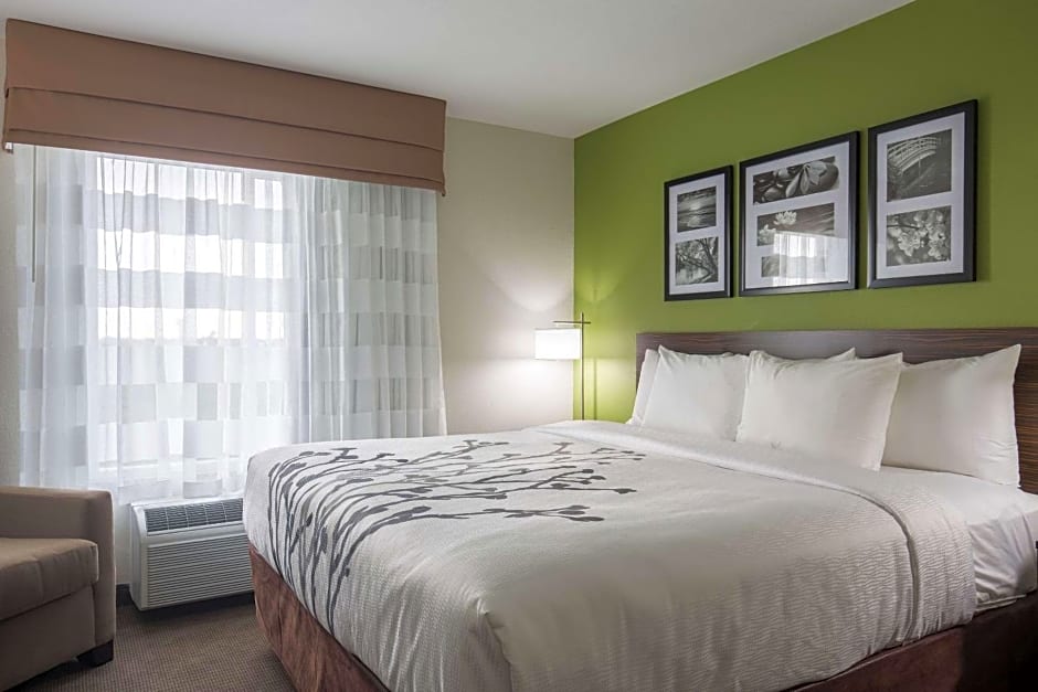 Sleep Inn & Suites