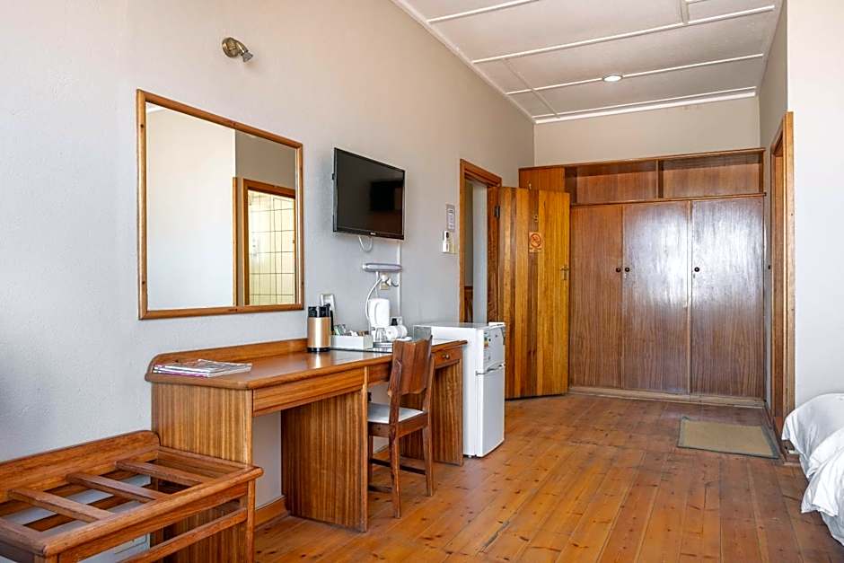 Karoo Country Inn