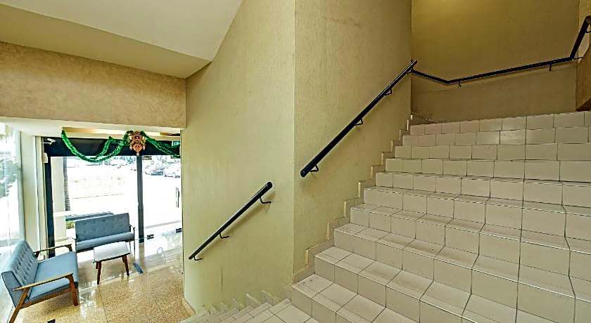 Townhouse Oak Melaka Near Dataran Pahlawan Formerly Ideals Hotel