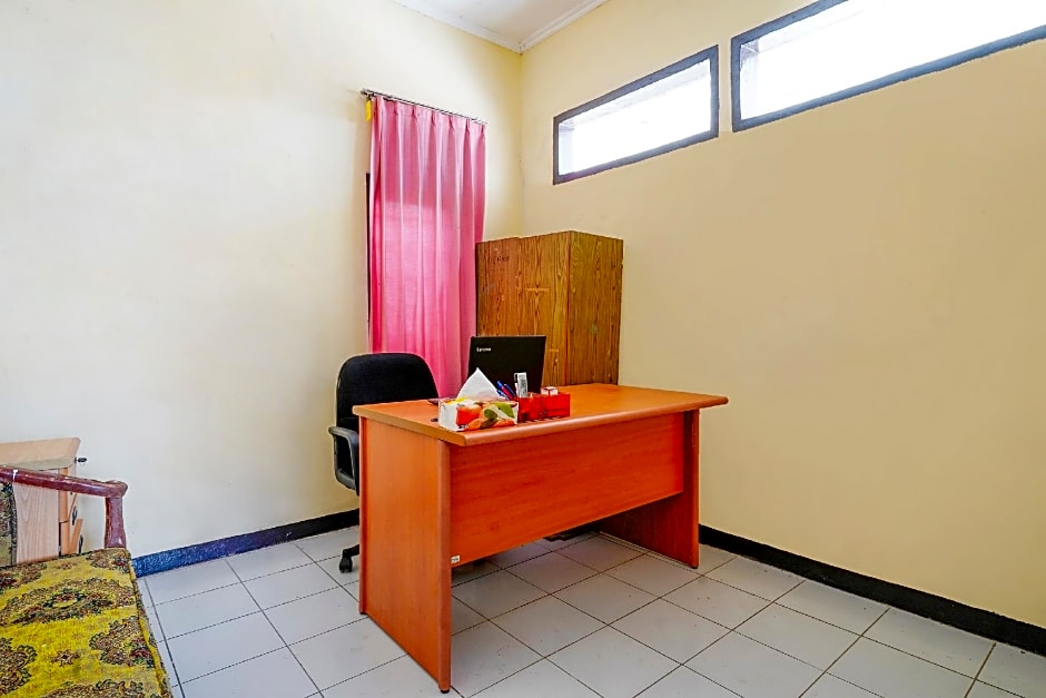 SPOT ON 91392 Pondok Basari