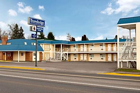 Travelodge by Wyndham Quesnel BC