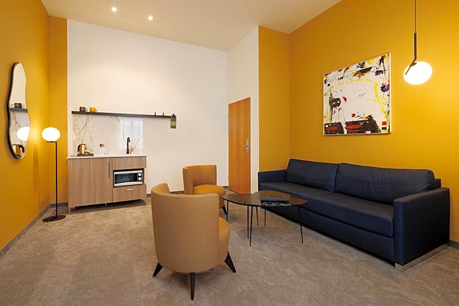 HiLight Suites Hotel