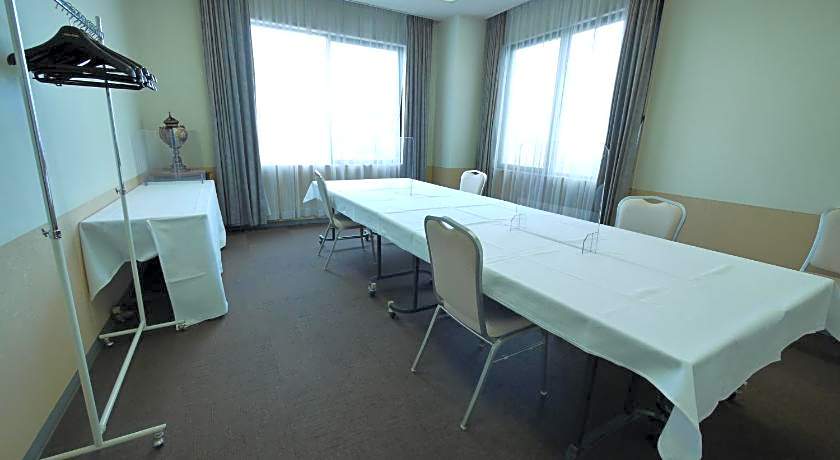 Route Inn Grantia Komatsu-Airport