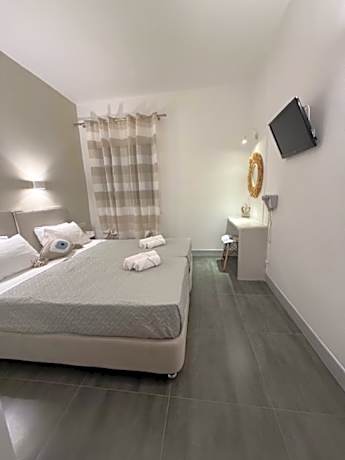 Budget Air Conditioning Room - Private Bathroom