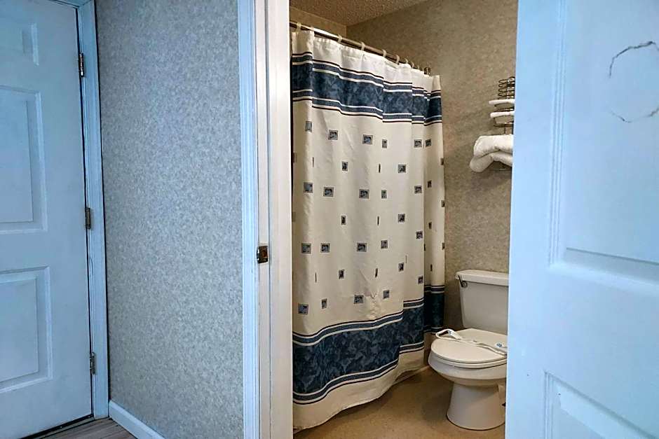 Studio Inn and Suites