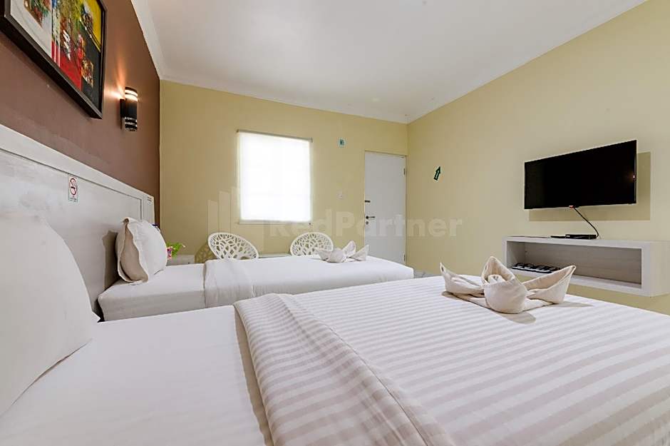 Hotel 78 Parapat Mitra RedDoorz