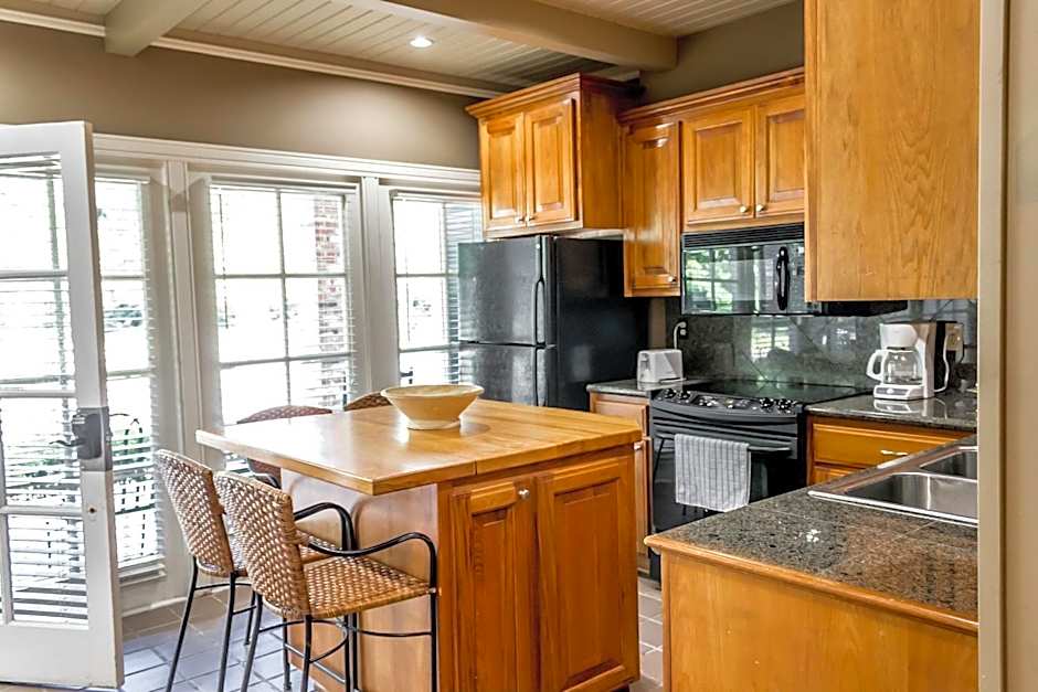 The Lodge at The Bluffs