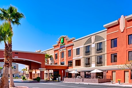 Holiday Inn Express Hotel and Suites - Henderson, an IHG Hotel