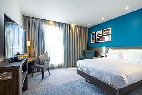 Queen Family Connecting Room