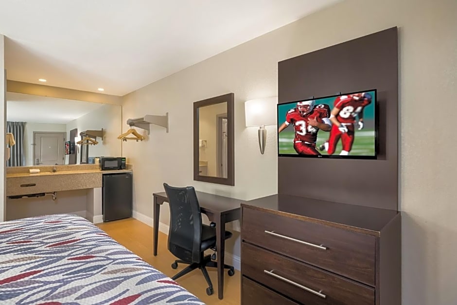 Red Roof Inn Stockton
