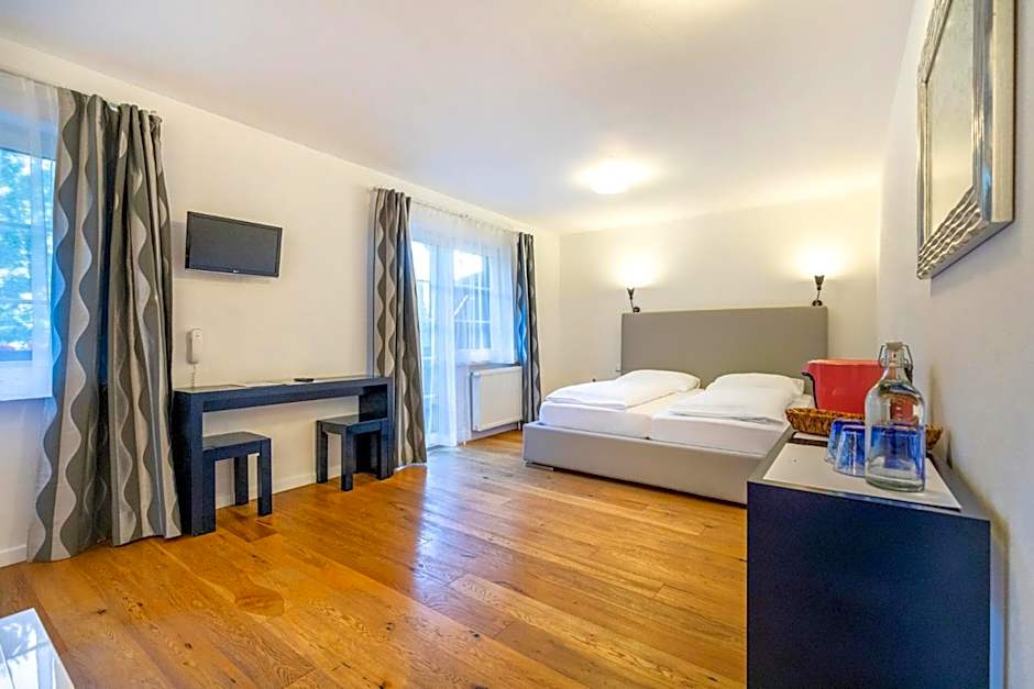 Photo 1 of 6 of Junior Suite, Balcony