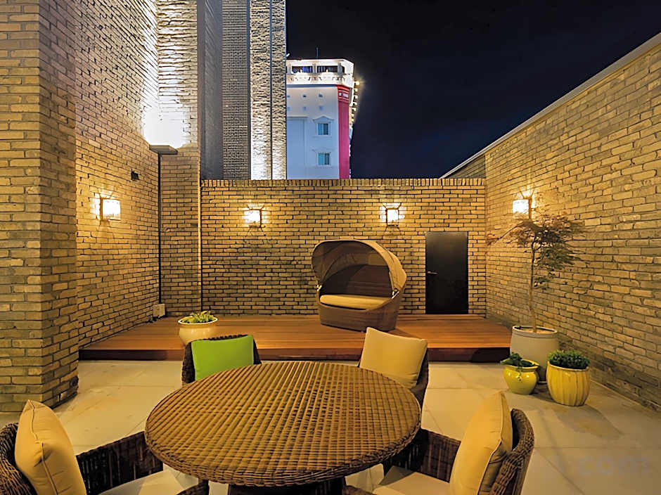 Hotel East9