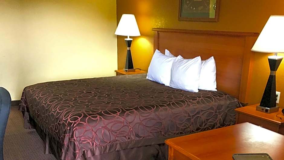 Xecutive Inn and Suites