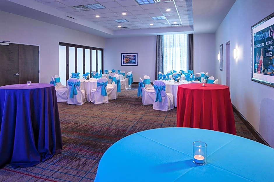 Crowne Plaza Memphis Downtown By IHG