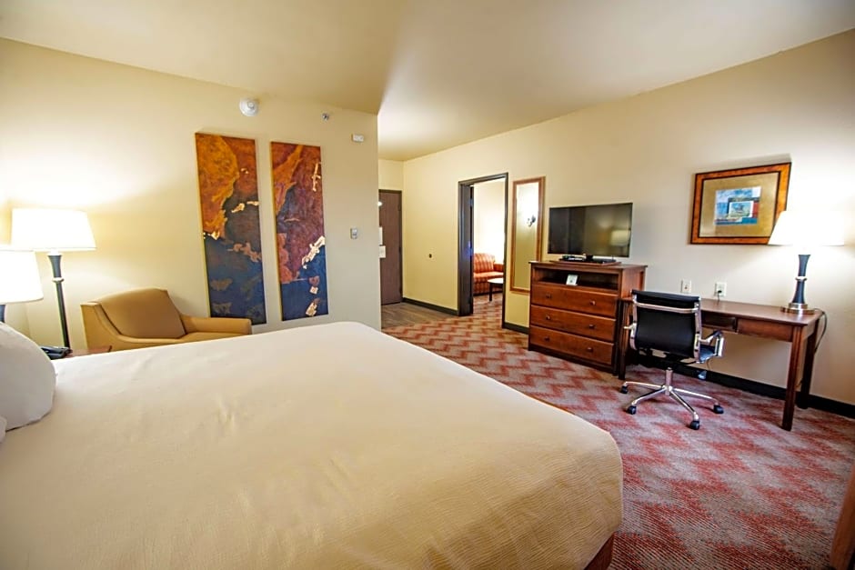 Best Western Plus Cimarron Hotel & Suites