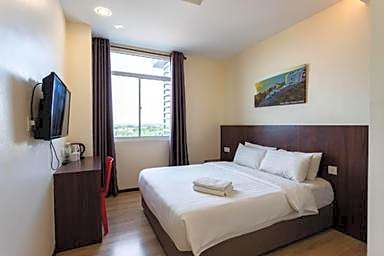 Emart Hotel (Riam) Sdn Bhd