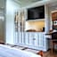 Liedjiesbos Urban Olive Farm Accommodation