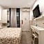 Hostal House