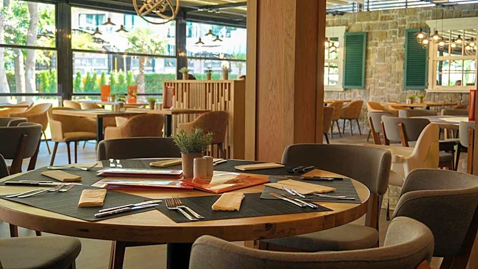 DIT Evrika Beach Club Hotel - All Inclusive