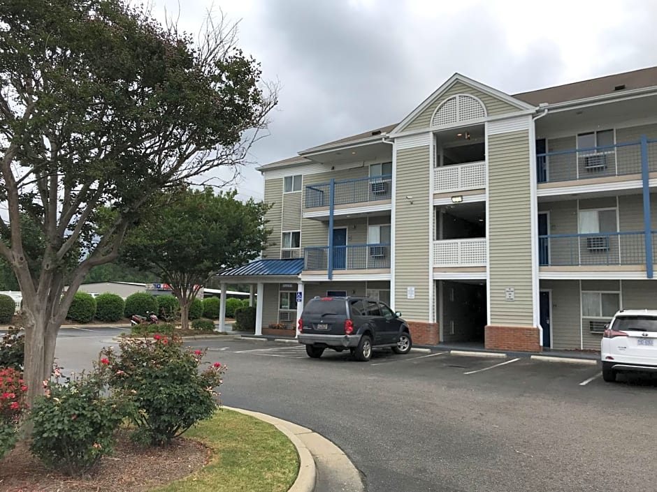 Motel 6 Fayetteville, NC - Fort Liberty Area