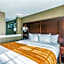 Comfort Inn & Suites Dayton North