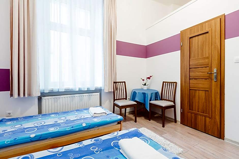 Hostel Tara
