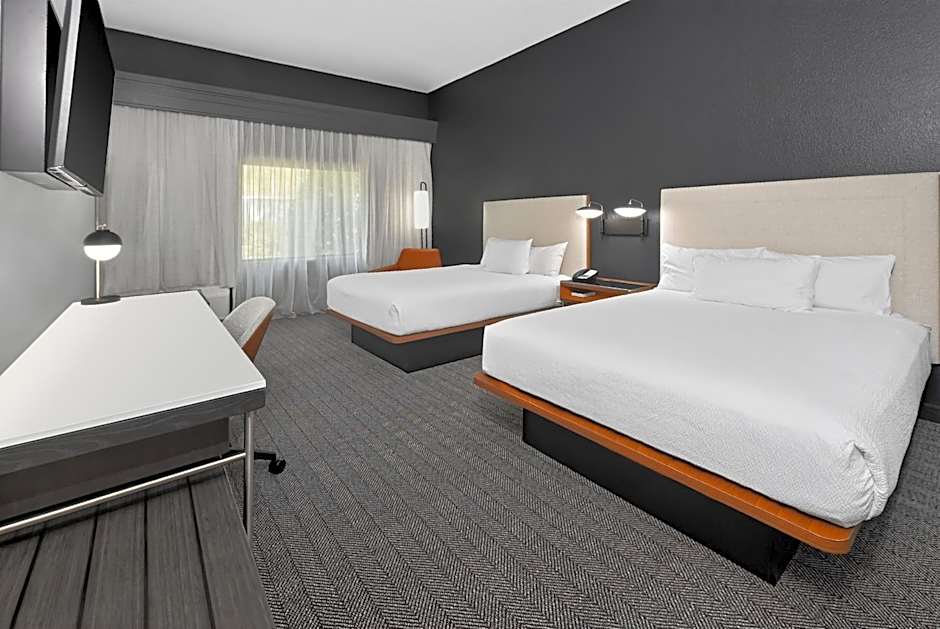 Courtyard by Marriott Burlington