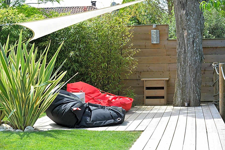 Timazen Lodges Agen Sud