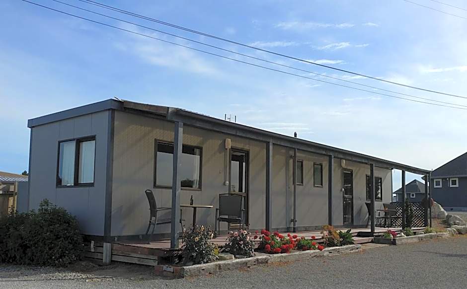 Pineacres Motel and Park