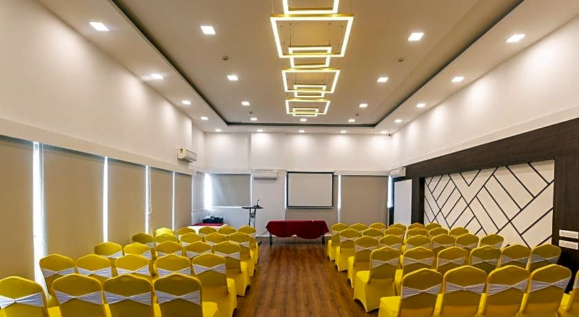 3 BY OYO Nami Residency Ahmedabad