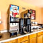 Econo Lodge Inn & Suites Pekin - Peoria Area