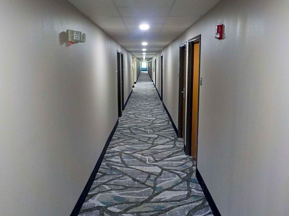 MJ INN and SUITES