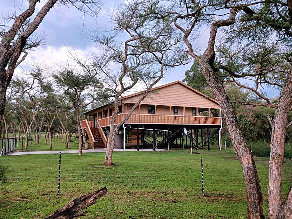 Hippo Waterfront Lodge