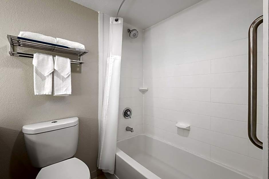 Holiday Inn & Suites Columbia Northeast By IHG