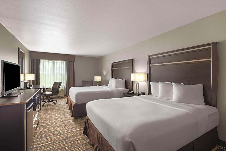 La Quinta Inn & Suites by Wyndham Sioux Falls