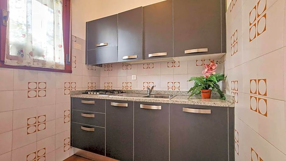 Apartment for 6 People With Shared Pool Close to the Sea - By Beahost Rentals
