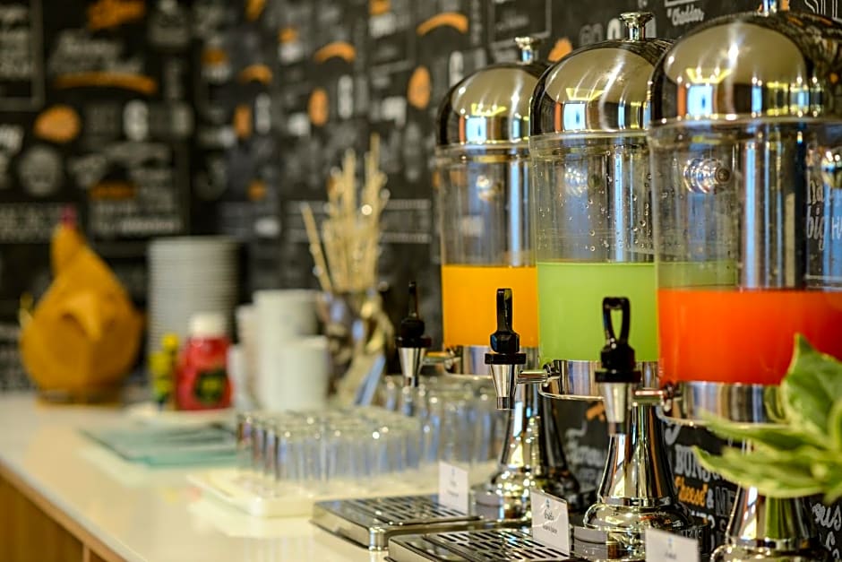 Siri Ratchada Bangkok