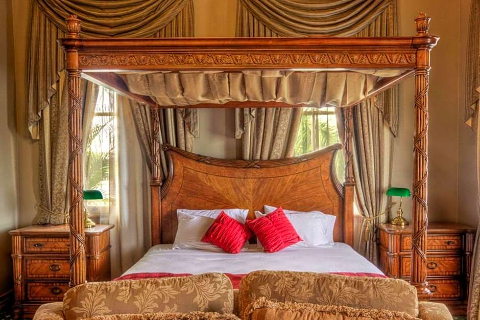 Denison Boutique Hotel