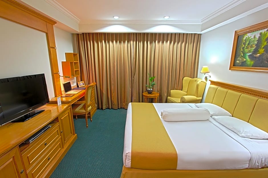 Harmoni Suites Hotel