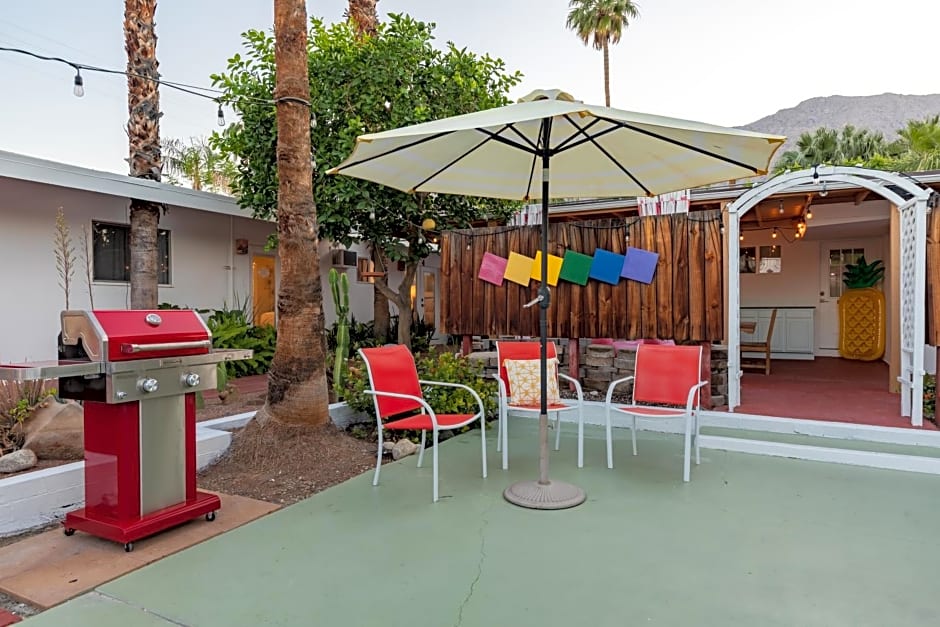 Float Palm Springs - Adults Only
