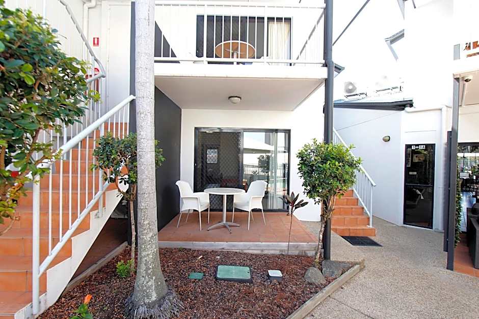 Coffee House Apartment Motel