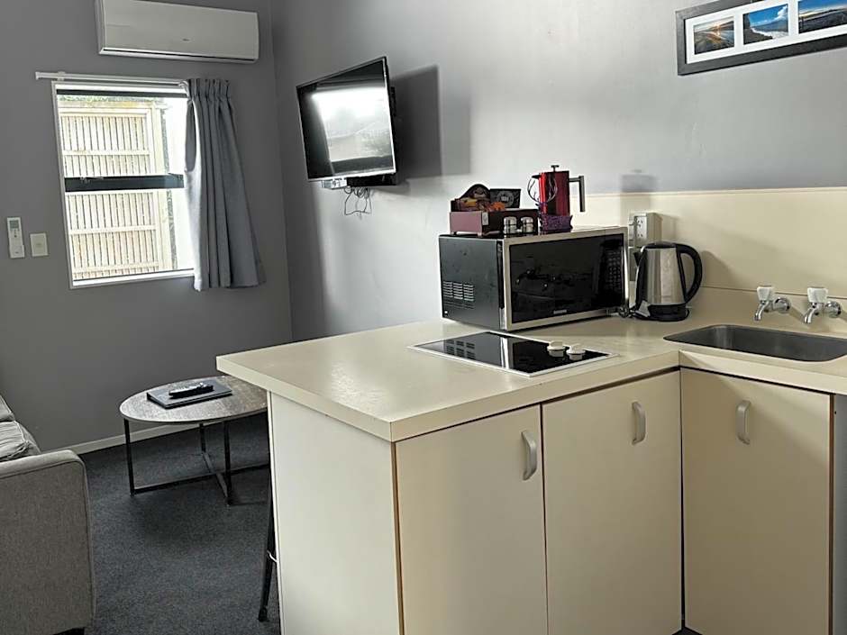 Wrights by the Sea Motel