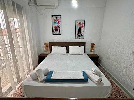 Pelekan rooms and apartments Athina 32