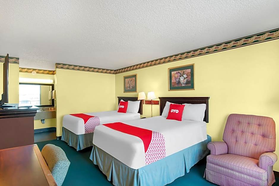 OYO Hotel Oklahoma City South I-35 and SE 29th