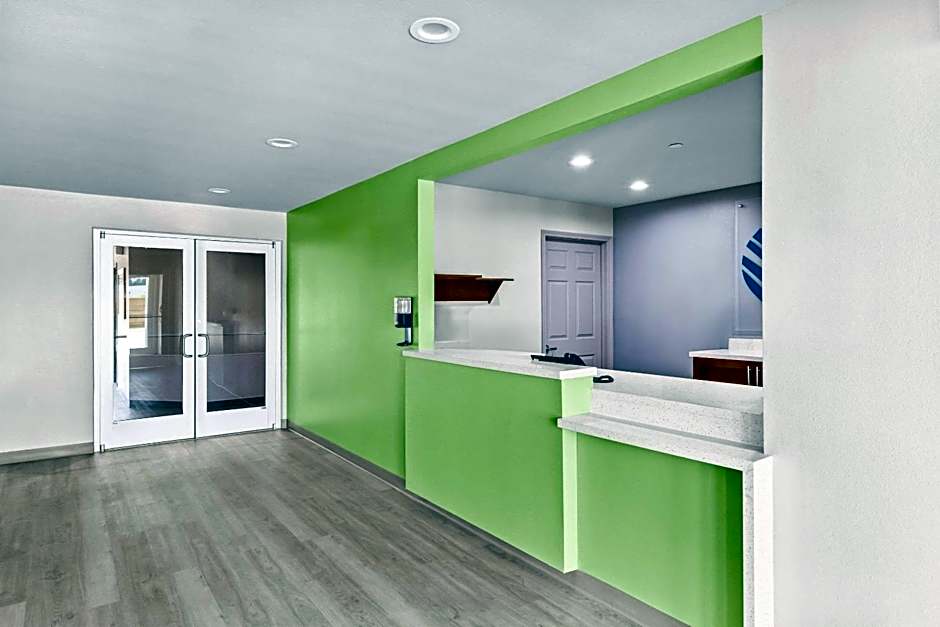 WoodSpring Suites South Houston Hobby